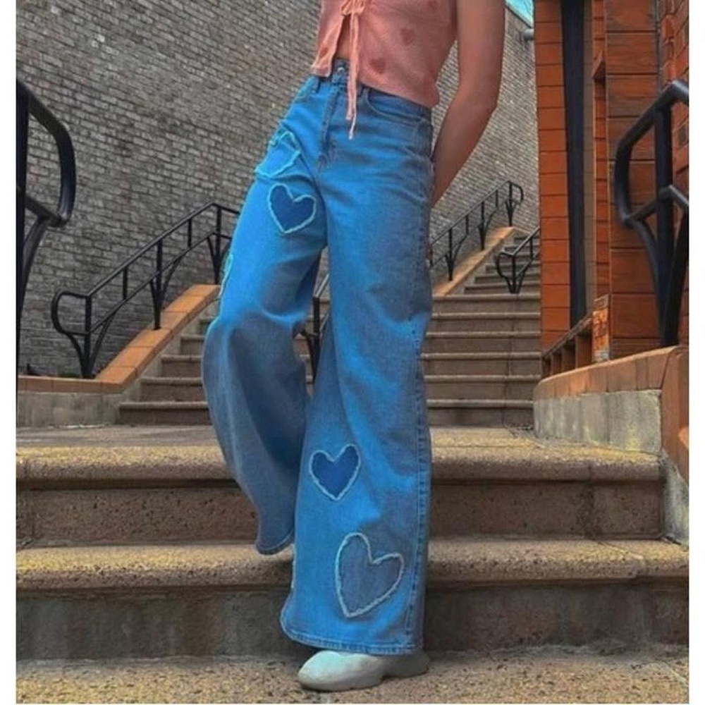 Wide leg heart jeans